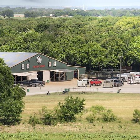 Nrs Event Center & Guest Ranch Hotell Decatur Exteriör bild