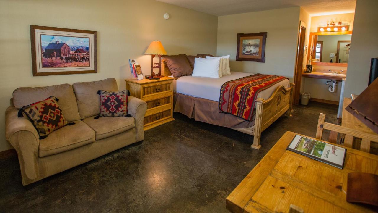 Nrs Event Center & Guest Ranch Hotell Decatur Exteriör bild